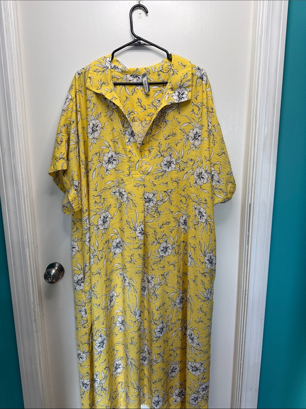 Torrid Yellow Floral Short-Sleeve Maxi Dress